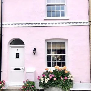 Holiday home Stylish & Cosy Boutique Townhouse 1 Bedroom, 1 Sofa Bed - Sleeps 4, Christchurch (Dorset)